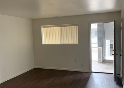 2 Bedrooms, Colfax Villa Rental in Denver, CO for $1,300 - Photo 1