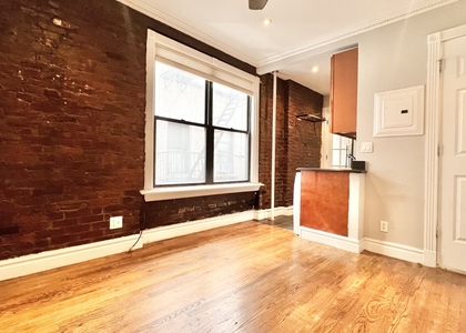 2 Bedrooms, East Village Rental in NYC for $5,095 - Photo 1