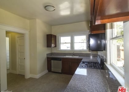 3 Bedrooms, Arlington Heights Rental in Los Angeles, CA for $3,150 - Photo 1