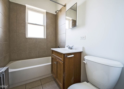 2 Bedrooms, East Chatham Rental in Chicago, IL for $905 - Photo 1