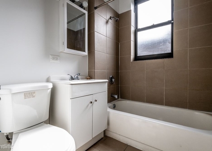 3 Bedrooms, Grand Boulevard Rental in Chicago, IL for $1,435 - Photo 1