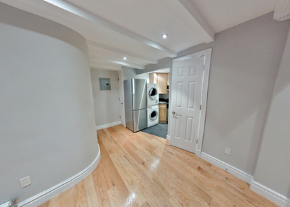 2 Bedrooms, Turtle Bay Rental in NYC for $4,895 - Photo 1