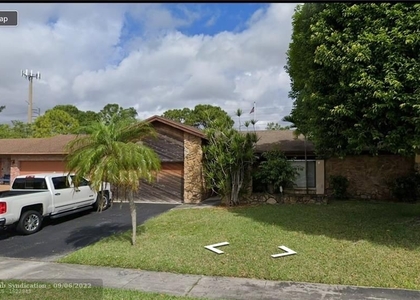 3 Bedrooms, Willow Creek Rental in Miami, FL for $3,800 - Photo 1
