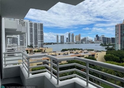 2 Bedrooms, Biscayne Yacht & Country Club Rental in Miami, FL for $3,000 - Photo 1