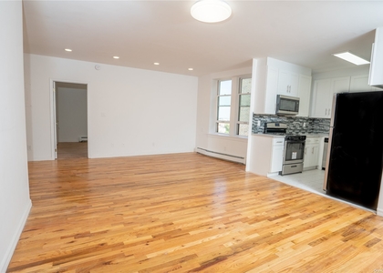 2 Bedrooms, Central District Rental in Long Island, NY for $3,500 - Photo 1