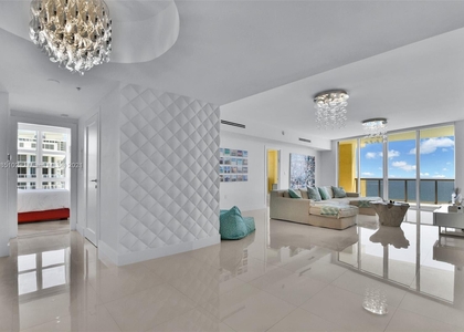 3 Bedrooms, Tatum's Ocean Beach Park Rental in Miami, FL for $12,500 - Photo 1