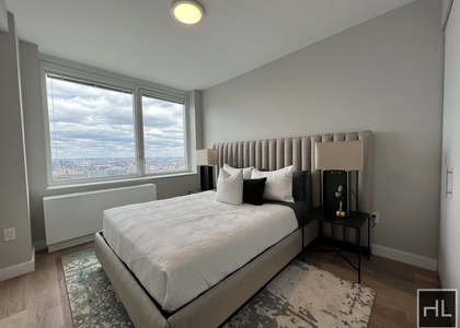 2 Bedrooms, Hunters Point Rental in NYC for $6,095 - Photo 1