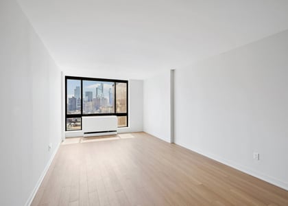 1 Bedroom, Hell's Kitchen Rental in NYC for $5,175 - Photo 1