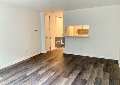 Studio, Hell's Kitchen Rental in NYC for $3,516 - Photo 1