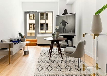 2 Bedrooms, Financial District Rental in NYC for $5,880 - Photo 1