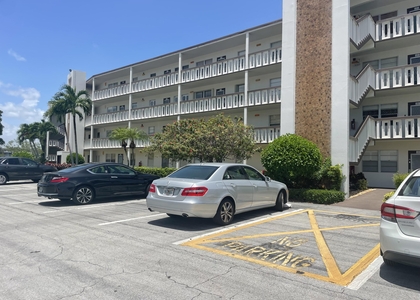 2 Bedrooms, Hythe at Century Village Condominiums Rental in Miami, FL for $1,800 - Photo 1