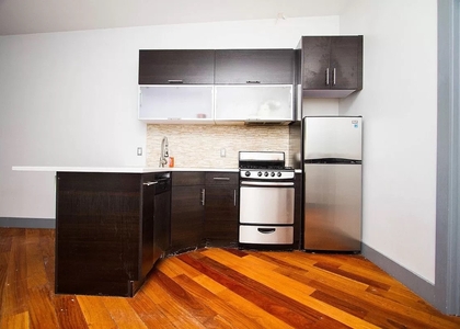 4 Bedrooms, The Waterfront Rental in NYC for $4,000 - Photo 1
