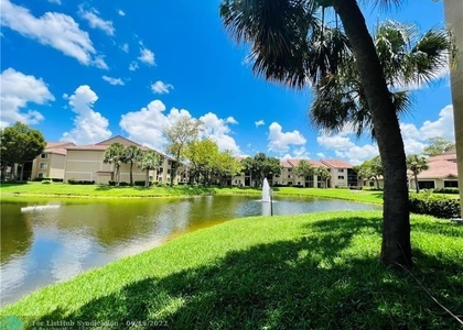 3 Bedrooms, Coral Springs Mall Rental in Miami, FL for $2,500 - Photo 1