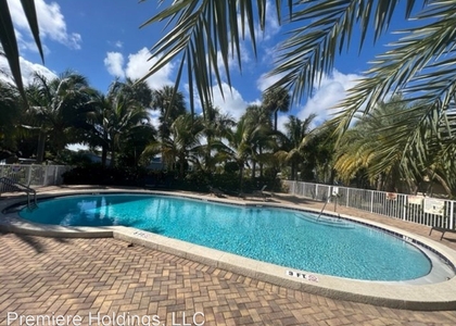 2 Bedrooms, Cresthaven Rental in Miami, FL for $1,795 - Photo 1
