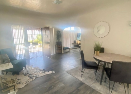2 Bedrooms, Jefferson Park Rental in Los Angeles, CA for $2,395 - Photo 1