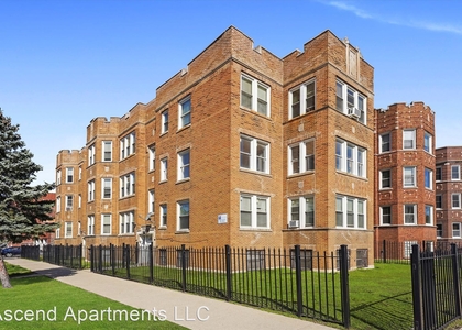 2 Bedrooms, Chatham Rental in Chicago, IL for $1,000 - Photo 1