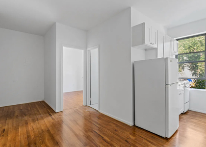 3 Bedrooms, Lincoln Square Rental in NYC for $4,000 - Photo 1