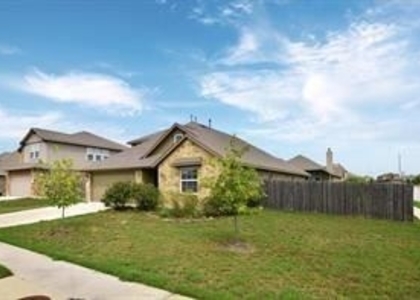 3 Bedrooms, Taylor Rental in Austin-Round Rock Metro Area, TX for $2,650 - Photo 1