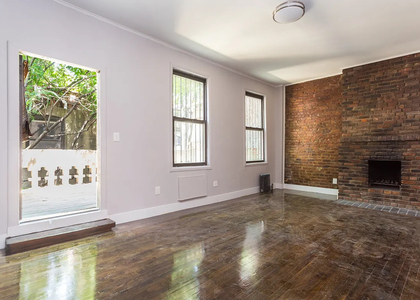 2 Bedrooms, Chelsea Rental in NYC for $6,400 - Photo 1