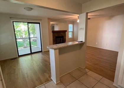 2 Bedrooms, Wood Creek Rental in Denver, CO for $1,695 - Photo 1