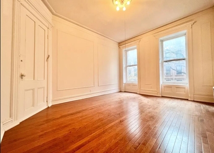 2 Bedrooms, Yorkville Rental in NYC for $2,999 - Photo 1