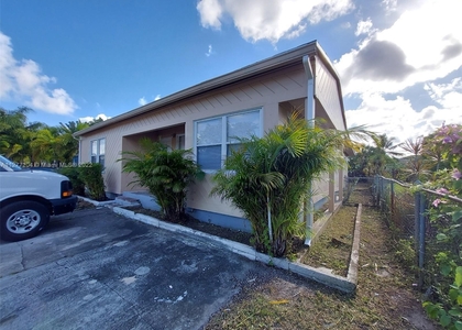 4 Bedrooms, South Middle River Rental in Miami, FL for $2,900 - Photo 1