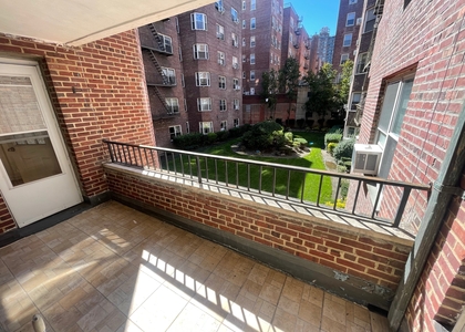 3 Bedrooms, Forest Hills Rental in NYC for $3,400 - Photo 1