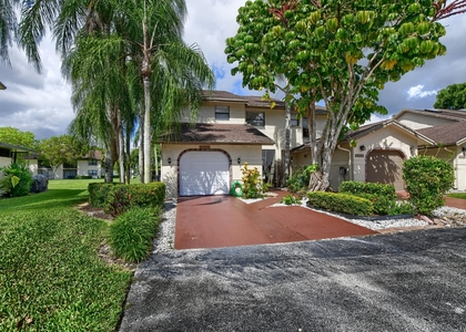 3 Bedrooms, Sandalfoot Cove Rental in Miami, FL for $3,400 - Photo 1