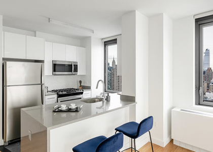 3 Bedrooms, Hell's Kitchen Rental in NYC for $8,975 - Photo 1