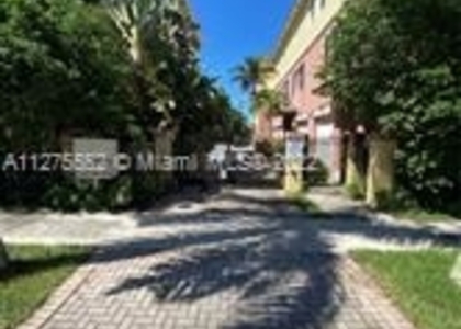 2 Bedrooms, South Middle River Rental in Miami, FL for $3,000 - Photo 1