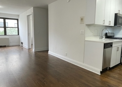 1 Bedroom, Yorkville Rental in NYC for $3,325 - Photo 1