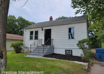 4 Bedrooms, Tolleston Rental in Chicago, IL for $1,350 - Photo 1