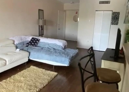 2 Bedrooms, Pembroke Lakes South Rental in Miami, FL for $2,550 - Photo 1