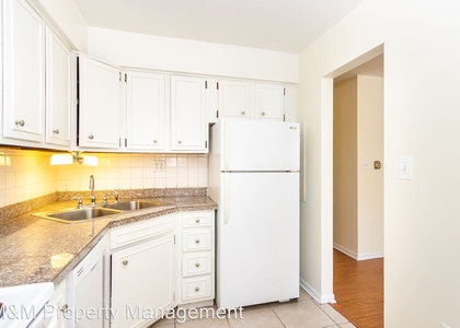 2 Bedrooms, Oak Park Rental in Chicago, IL for $1,695 - Photo 1