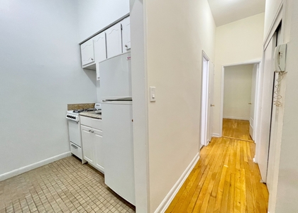 1 Bedroom, Yorkville Rental in NYC for $3,100 - Photo 1