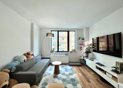1 Bedroom, Long Island City Rental in NYC for $4,000 - Photo 1