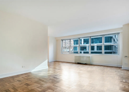 Studio, Theater District Rental in NYC for $2,900 - Photo 1