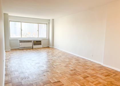 4 Bedrooms, Upper East Side Rental in NYC for $13,995 - Photo 1