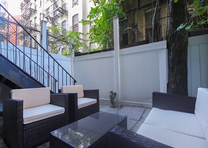 2 Bedrooms, Alphabet City Rental in NYC for $3,300 - Photo 1