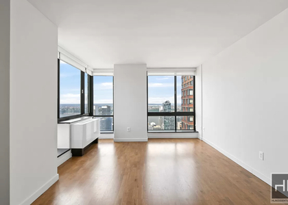 3 Bedrooms, Hell's Kitchen Rental in NYC for $8,300 - Photo 1