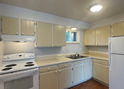 2 Bedrooms, Arapahoe Rental in Denver, CO for $1,450 - Photo 1