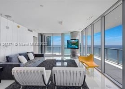 4 Bedrooms, Miami Beach Rental in Miami, FL for $17,000 - Photo 1