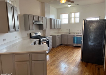 2 Bedrooms, Grand Boulevard Rental in Chicago, IL for $2,100 - Photo 1