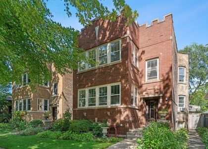 2 Bedrooms, West Rogers Park Rental in Chicago, IL for $1,750 - Photo 1