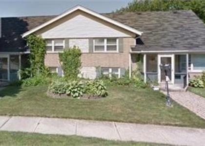 3 Bedrooms, Lyons Rental in Chicago, IL for $2,795 - Photo 1