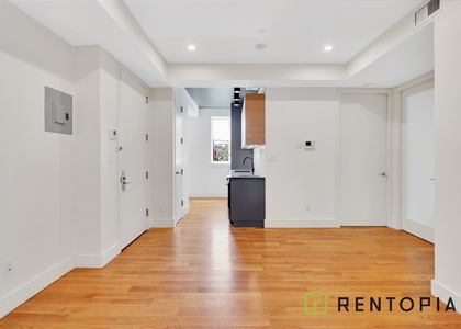 3 Bedrooms, East Williamsburg Rental in NYC for $5,278 - Photo 1