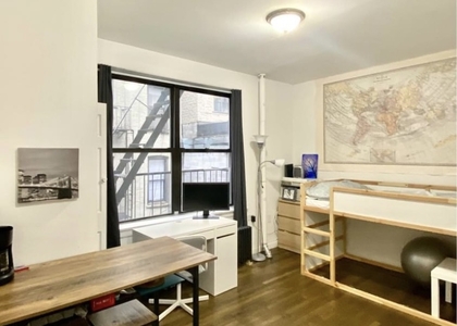 Studio, Hell's Kitchen Rental in NYC for $2,450 - Photo 1