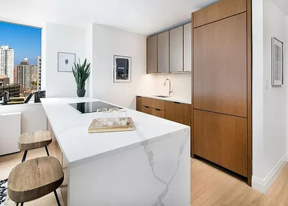 2 Bedrooms, Sutton Place Rental in NYC for $6,528 - Photo 1