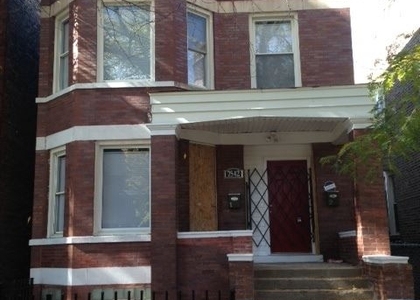 3 Bedrooms, Gresham Rental in Chicago, IL for $1,150 - Photo 1