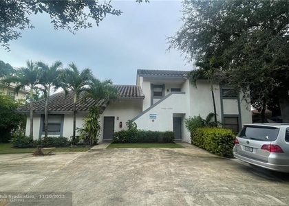 3 Bedrooms, Castlewood Rental in Miami, FL for $2,100 - Photo 1